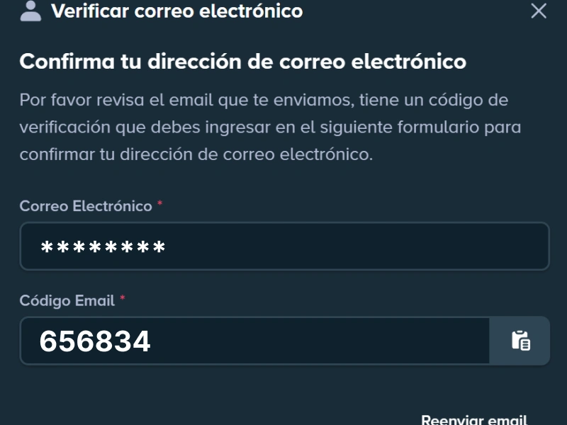 Formulario “Verificar correo electrónico” en Stake: ввод email и código email.